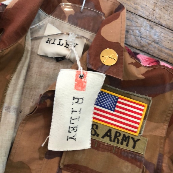NWT Riley vintage camo jacket size xs - Picture 3 of 4